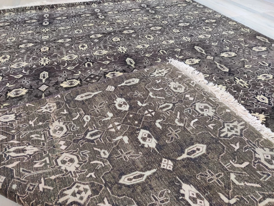 Authentic Vintage 5'5" x 7'8" Hand Knotted Area Rug for Living Room Pure Wool - Image 3 of 4