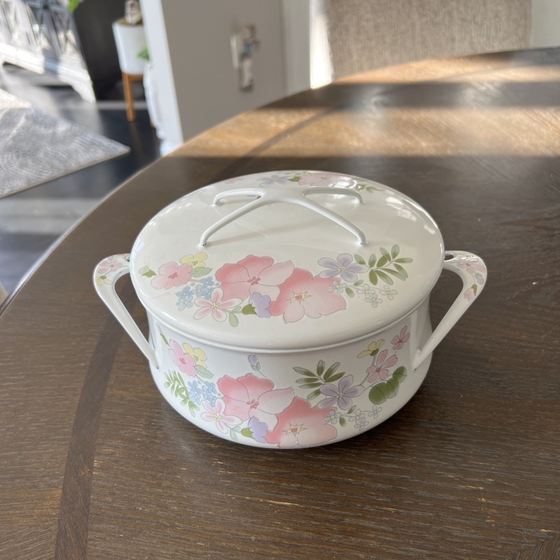 Vintage Kobe Cookware Floral Enameled Cookware 2 QT Dutch Oven Casserole Dish