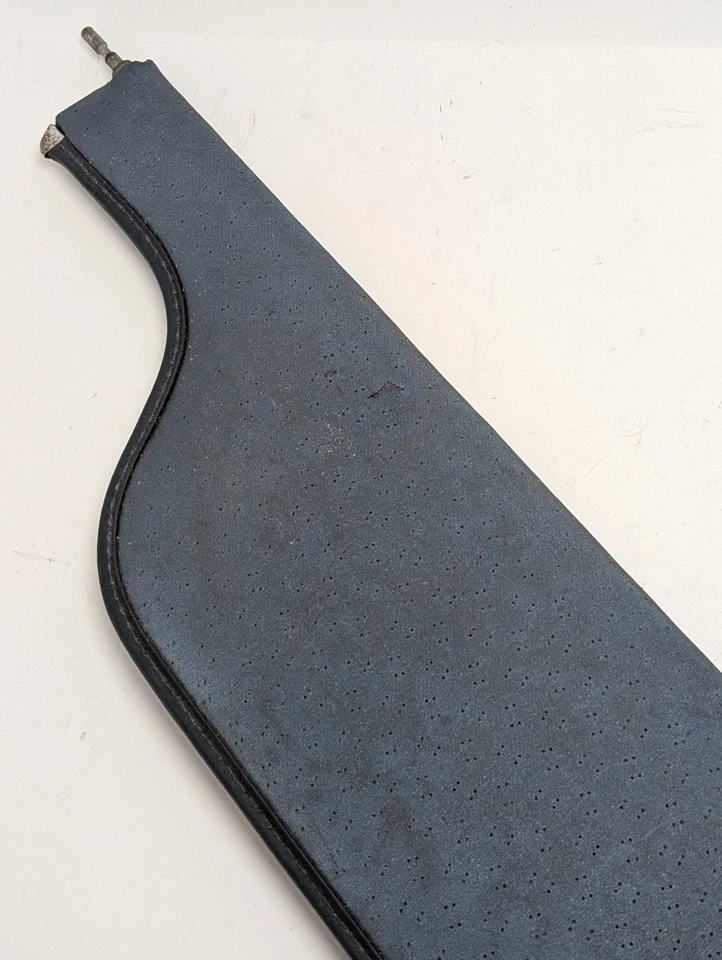 Pontiac GTO LeMans 1967 parasol azul con bisagra Tempest perforado cuerpo A GM original Foto 2 de 4