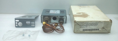 Johnson Controls P70NA-1C Dual Pressure Switch Control  Range 20   Hg. Vac./100P