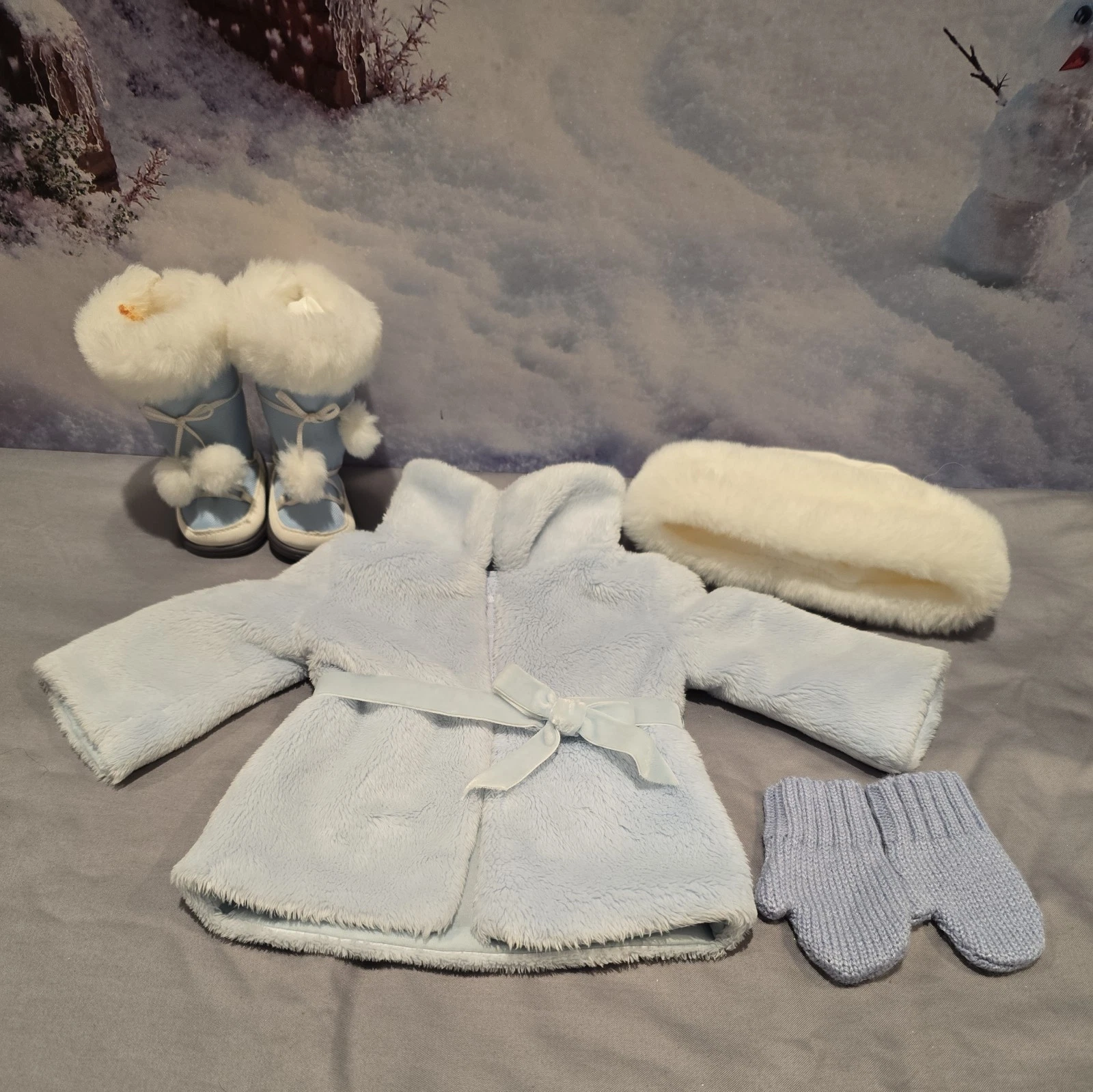 American Girl Doll Snow Flurry Light Blue Winter Fur Coat Boots Gloves & Hat