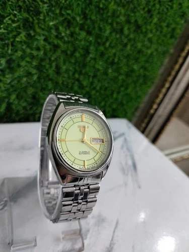 Seiko 5 Automatic 6309-8900 Day/Date Vintage Men's Watch