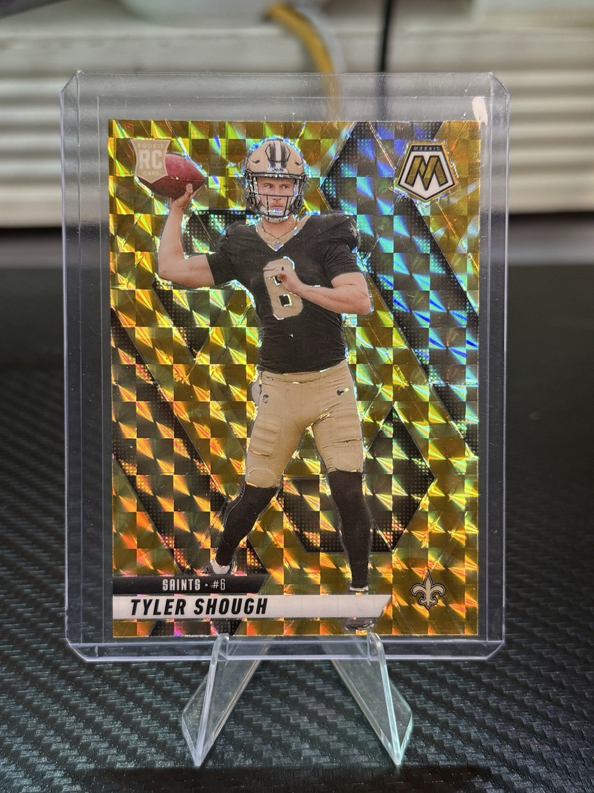 2025 Panini Mosaic Tyler Shough Reactive Yellow Rookie Card #312
