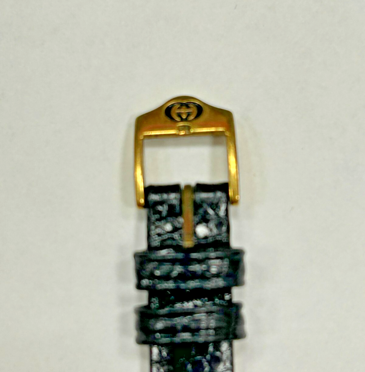 Gucci 3001L Women's Quartz Wristwatch - Gold for sale online | eBay