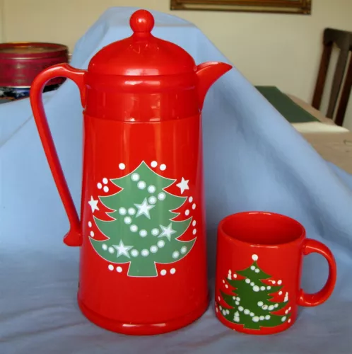Waechtersbach 12" Christmas Tree Red Thermal Pitcher Carafe Coffee & Mug Set VGC