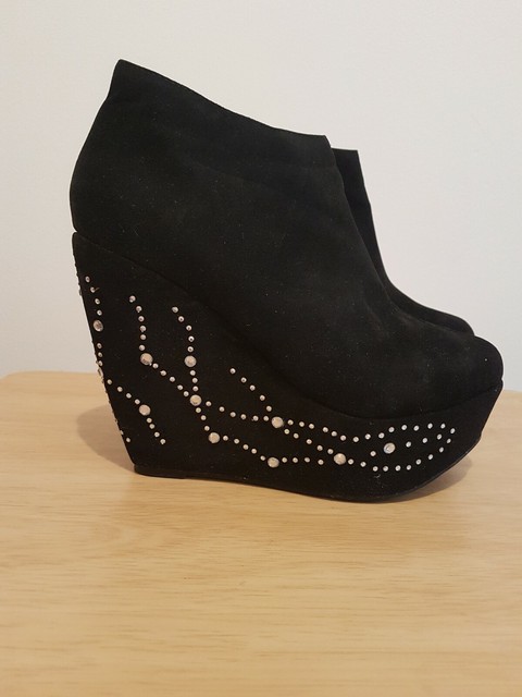 koi couture wedges