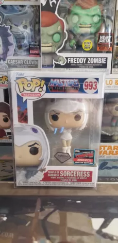 Funko Pop NYCC Exclusive Temple of Darkness Sorceress Diamond LE 3000 w/ Case
