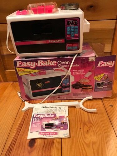 Vintage 1990s Hasbro Easy Bake Oven