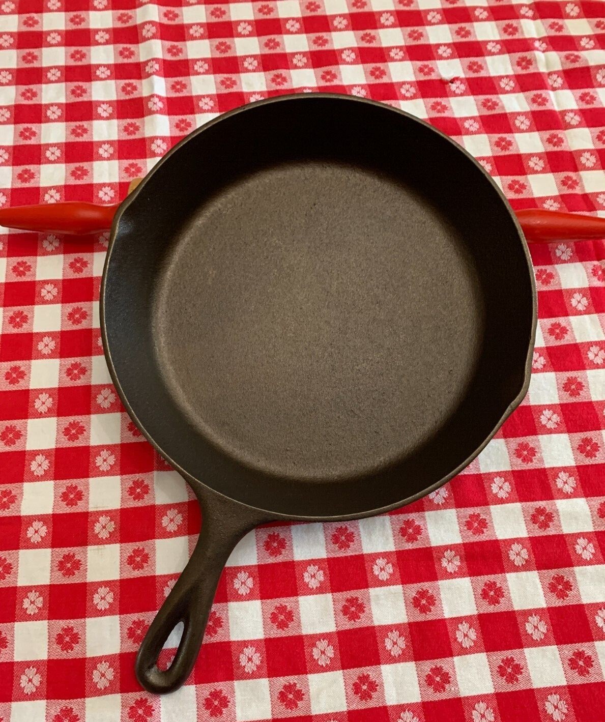 Lodge Cast Iron Skillet, 10 Inch Diameter, KAHN'S Bacon Advertising