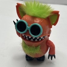 Scritterz Crump Toy needs new batteries