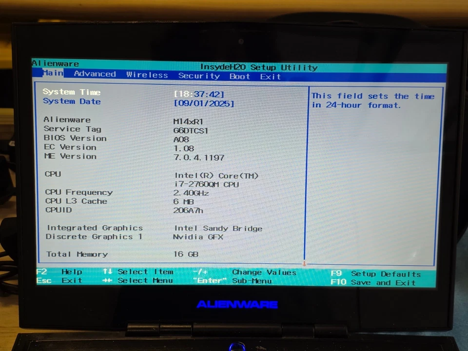 14" Alienware M14xR1 - i7-2760QM, 16GB RAM, 750GB HDD - Leer Foto 3 de 4