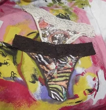 2 HANKY PANKY 4811 LACE ORIGINAL RISE THONG PANTIES OS 4-14