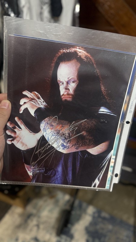 undertaker autograph Picture