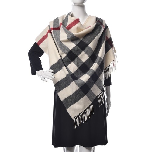 NWT $590 Burberry Half Mega Check 