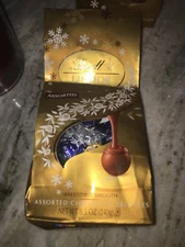 Lindt Lindor Valentine's Assorted Chocolate Truffles 8.5 Oz WORLDWIDE SHIPPING