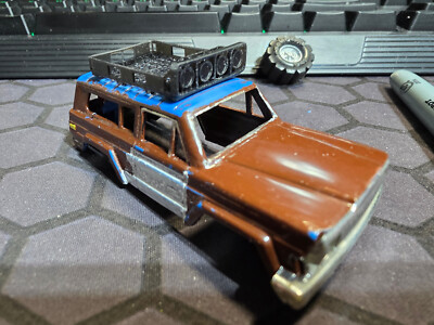 Schaper Stomper Jeep Cherokee Chief  Roof rack 3d resin printed   (4 light)