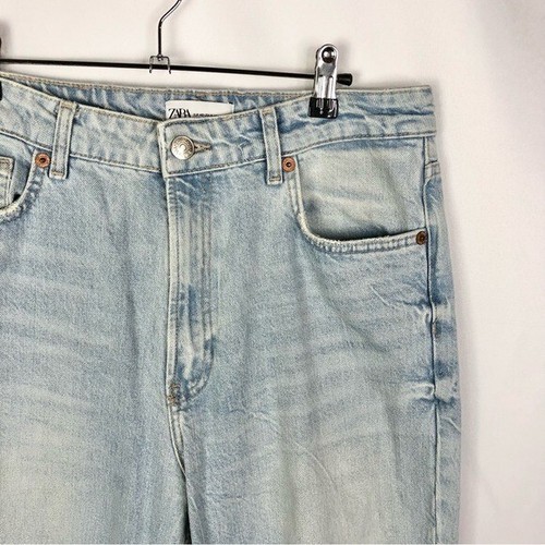 Zara Light Blue Wash High Rise Straight Leg Mom Jeans 8 - Bild 3 von 4