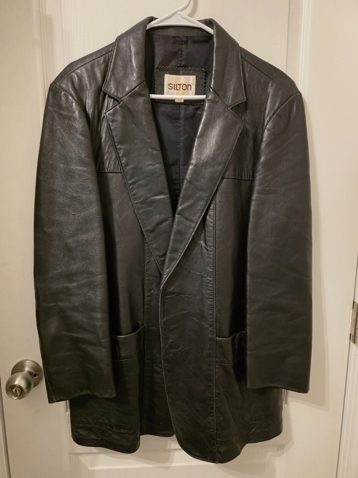 Silton Black Button Blazer Jacket Pocket Accents Notch Collar Men's Size 42