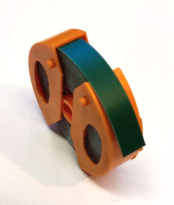1x TENZA Prägeband 9mm X 5m GRÜN / Green  MATT embossing tape Schriftband