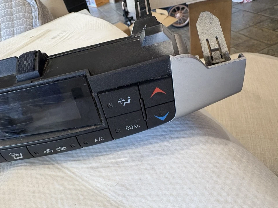 Unidad de control de temperatura climática calentador aire acondicionado Lexus CT 200h 2011-2013 55900-76060 Foto 2 de 4