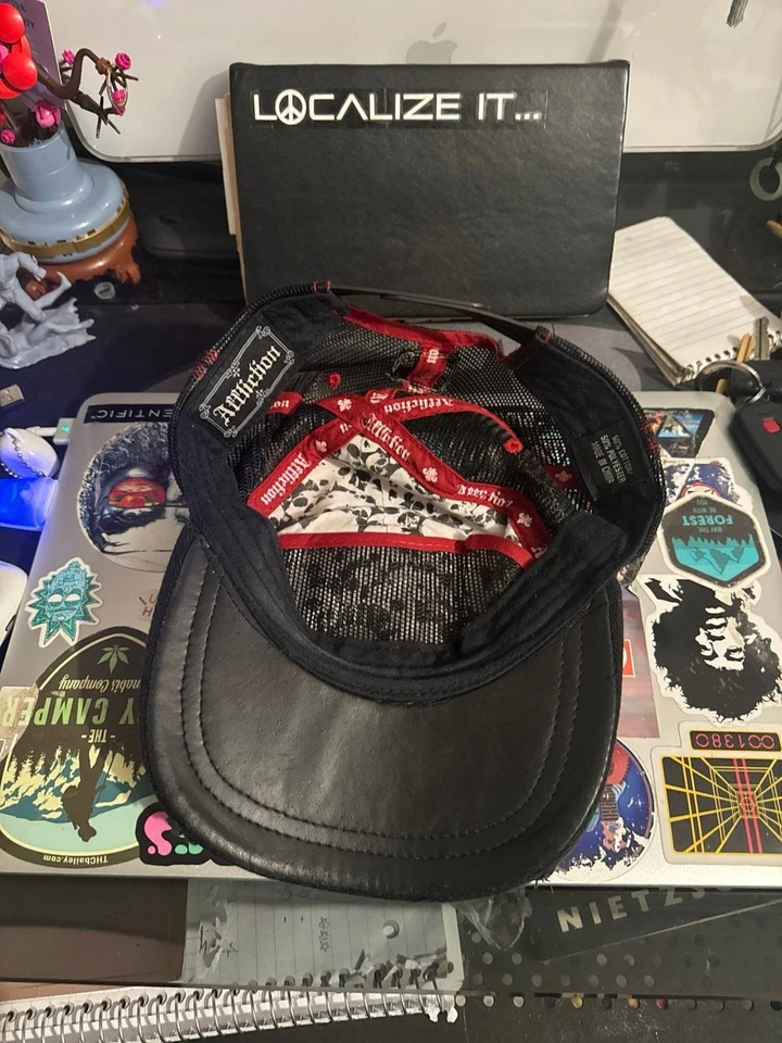 SnapBack Affliction Live Fast, negro Foto 3 de 4