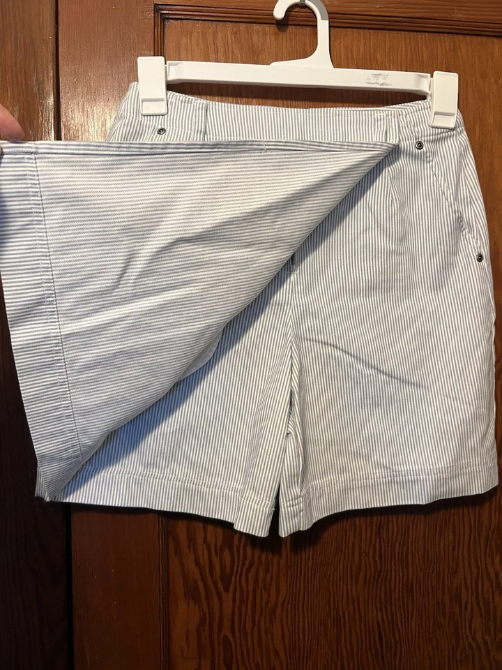 Pantalón corto Liz Claiborne para mujer 100 % algodón a rayas talla 8 bolsillos blanco gris Foto 2 de 4