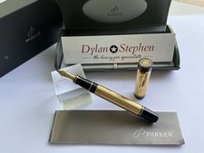 Parker Duofold Centennial Gold Plated Godron fountain pen 18K Medium gold nib
