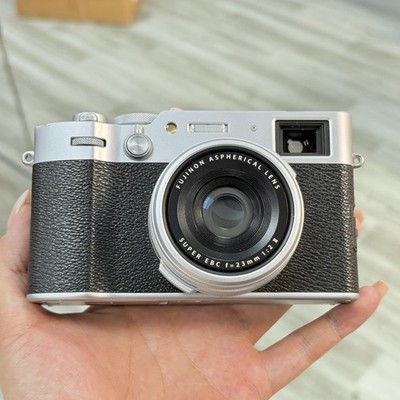    Fujifilm X-Series X100VI 40.2MP Compact Camera Tested - 90%new    