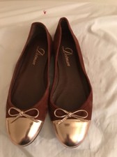 Delman Willa Suede Brown & Gold Flats Sz 6 It...