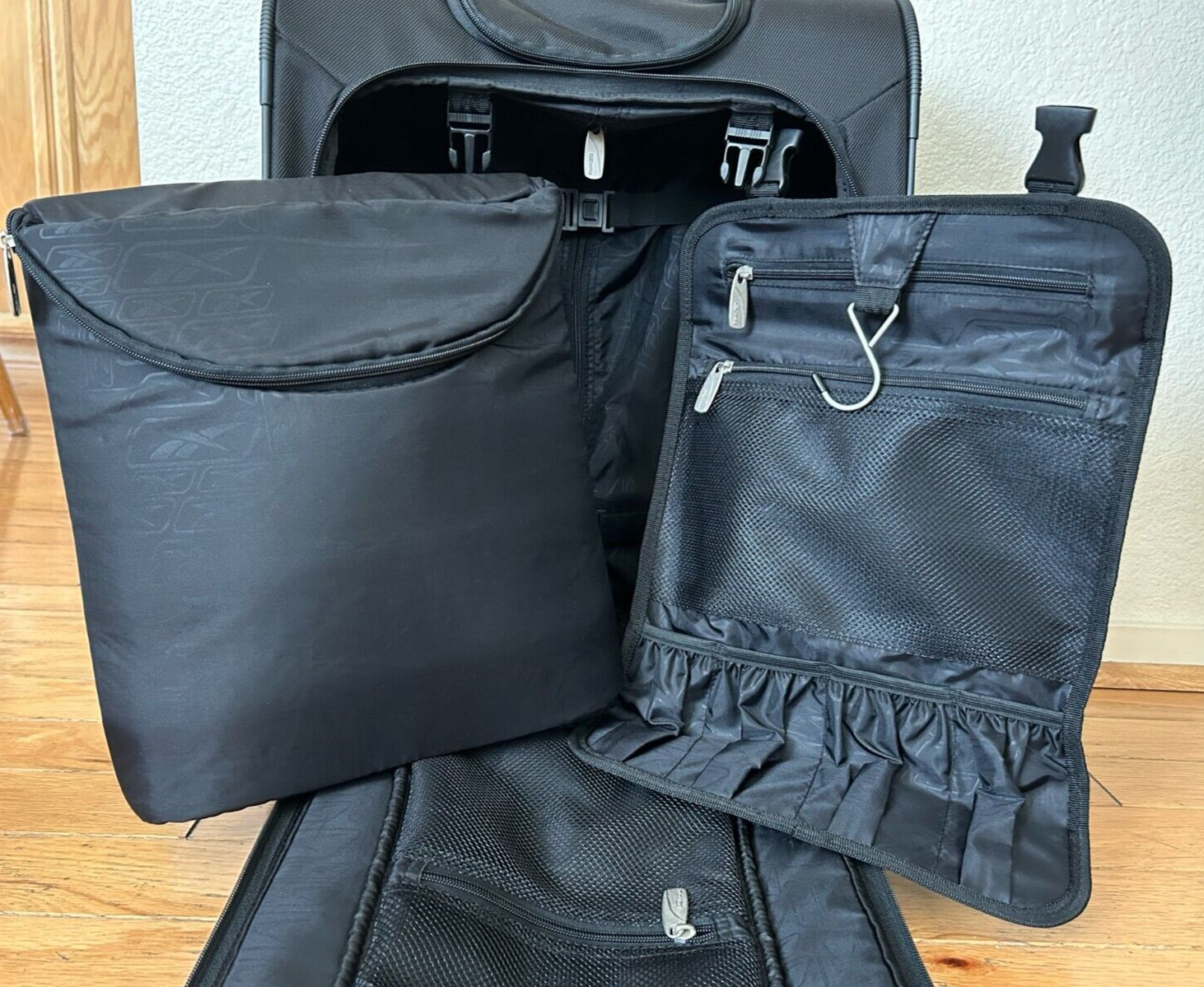 Reebok Black 21" Softside CarryOn Rolling Luggage Suitcase w/Toiletry Shoe Bags eBay