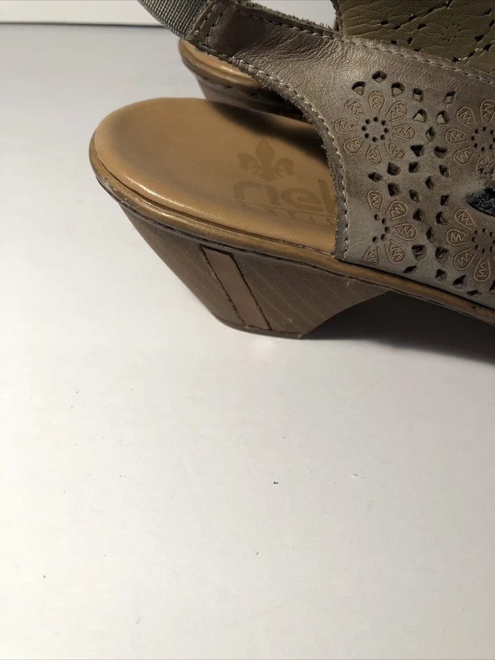 Rieker Antiestrés Mirjam Mary Jane Tacones Zapatos Mujer 9.5 Gris Corte Láser Cuero Foto 4 de 4