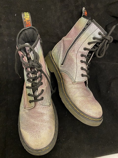 dr martens pascal size 6