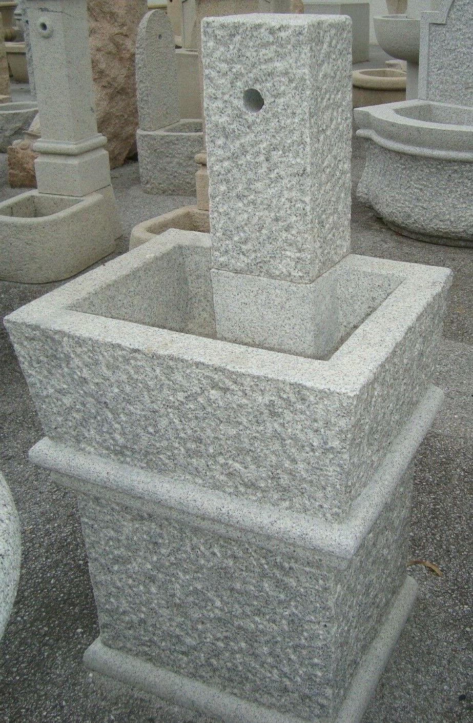 Foto 2 di 2