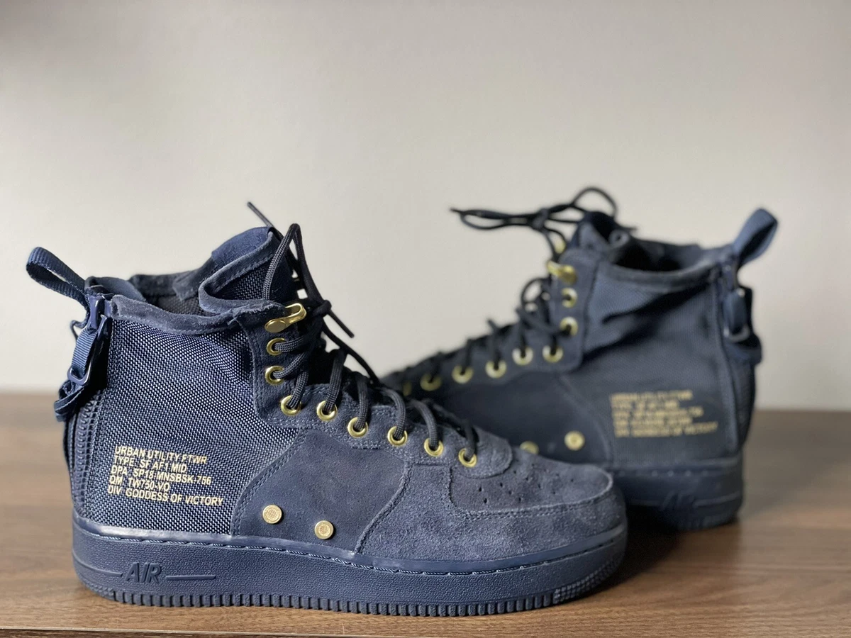 NIKE AIR FORCE 1 MID '07 LV8 OBSIDIAN pour €107,50