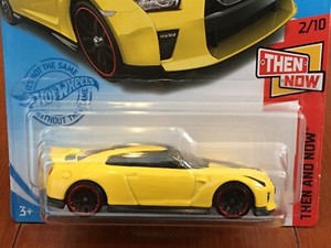 Hot Wheels 2021 Then and Now #79 17 Nissan GT-R R35 yellow sports car D