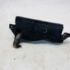 11 12 FORD ESCAPE Engine Fuse Relay Box