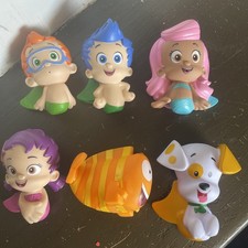 Bubble Guppies Bath Water Squirters 3 Figures...