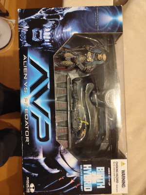 Alien Vs Predator Birth Of The Hybrid Neu Ovp 