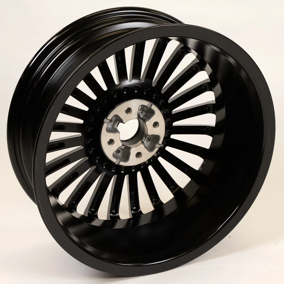 Original Fiat Alufelge 6,5J 17 Zoll ET 41 4x98 schwarz für Fiat 500e 52140534 - Bild 4 von 4