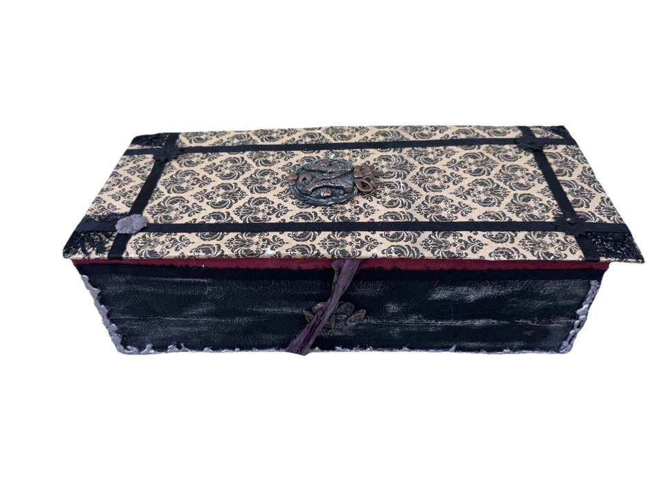 Muñeca Arte Hecha a Mano Drácula Halloween Folk Primitivo Coleccionable Marina Sciascia Foto 4 de 4