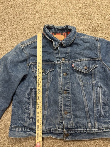 VINTAGE LEVI’S DENIM RED & BLACK PLAID FLANNEL LINED TRUCKER JACKET  70417 9316 - Picture 2 of 7