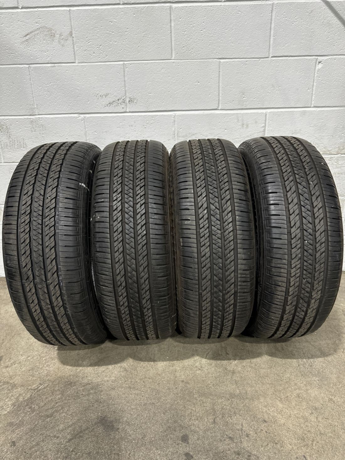 4x P235/60R18 Bridgestone Alenza AS 02 RFT 9/32 103 H Used Tires ...