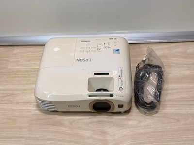 EPSON EH-TW5350 Home Theater Projector 3LCD Full HD 3D White Japan Used