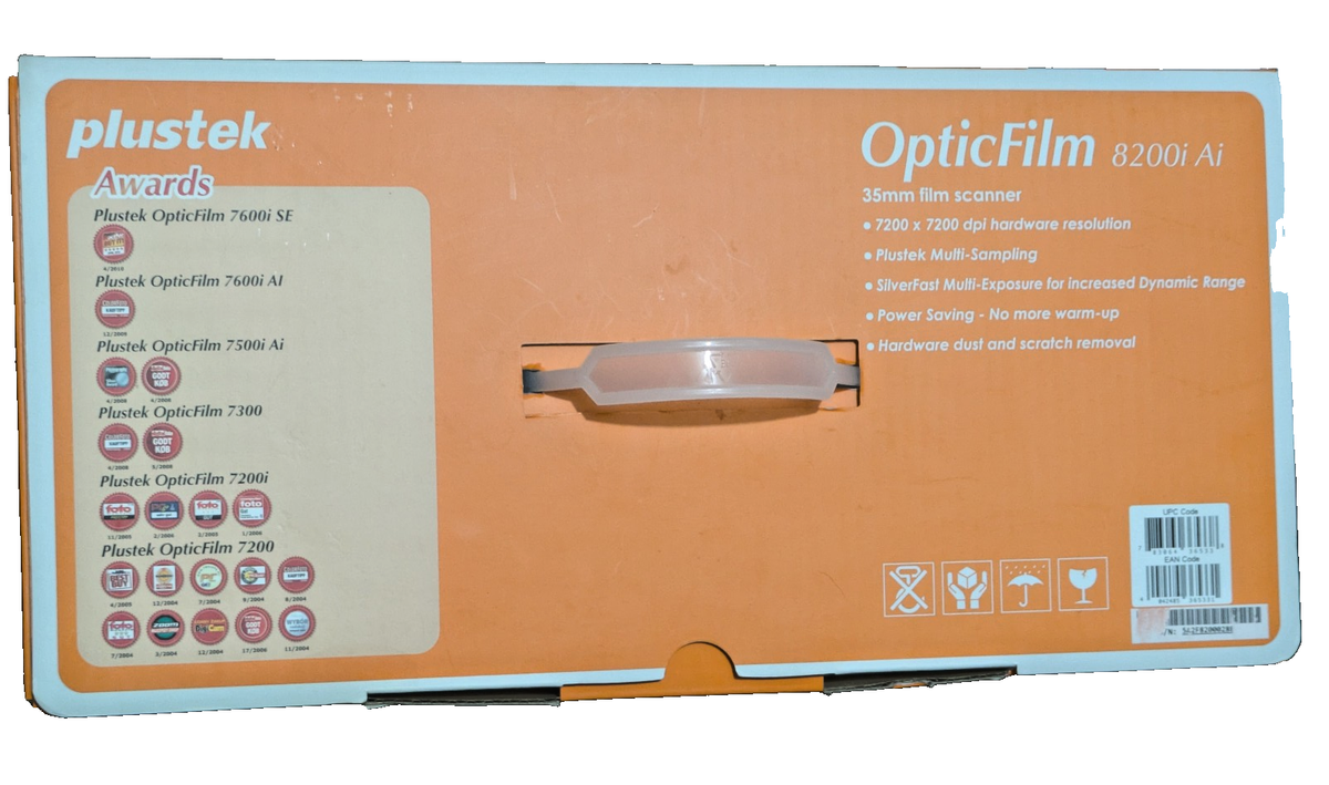 Plustek OpticFilm 8200i Ai Scanner SilverFast Ai Studio 8 Advanced