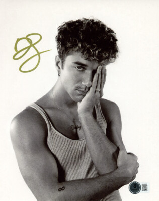 Blonde Hair Daniel Seavey Necklace Daniel Seavey Katia Castellano