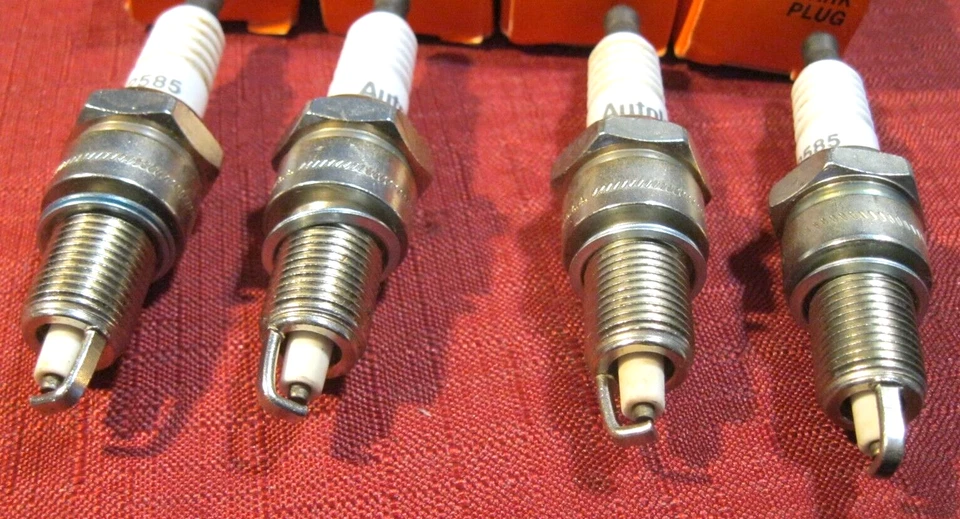 Nuevo Lote Bujías Moto Harley Davidson 1982-1984, Autolite 2585 Foto 2 de 3