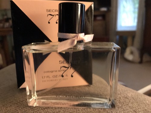 Victoria's Secret 77 Kölnisch Wasser Spray - 1,7 Fl. oz - Neu im Karton - Bild 2 von 2