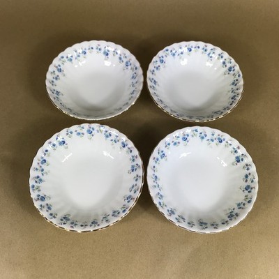 Royal Albert Memory Lane Ersatz Set 4 Schalen alle 1. Gütezeichen