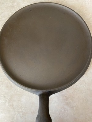  Griswold Iron Mountain No. 8 Cast Iron Griddle 