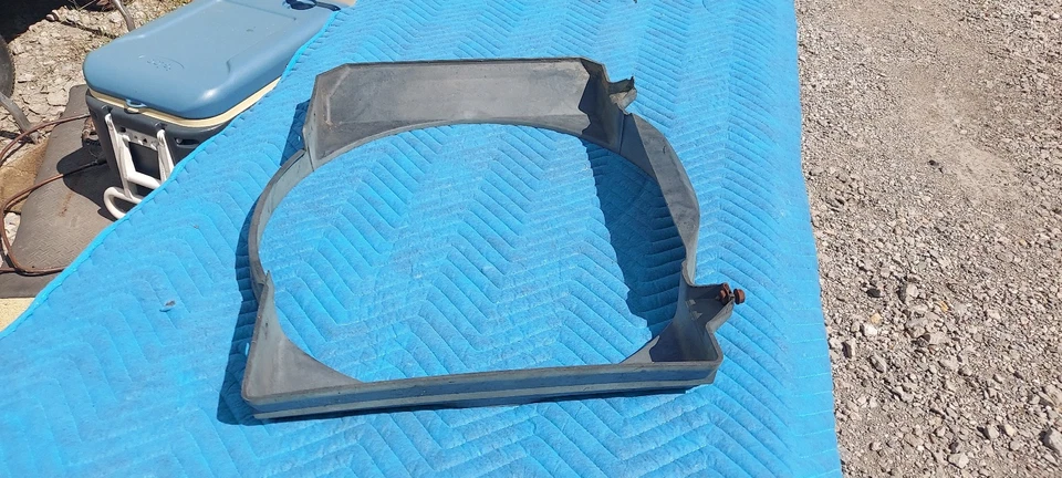 Cubierta de ventilador Cutlass 442 1966 1967 Oldsmobile 400 F85 Foto 3 de 4